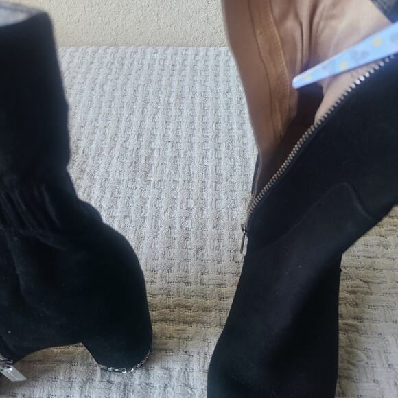 Michael Kors Dolores Bootie in Black Suede Women's Size 8.5 - Picture 14 of 16